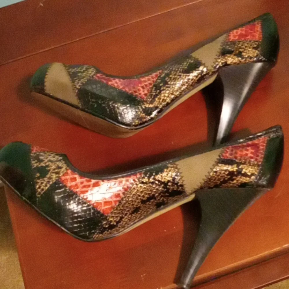 Dollhouse Red Snake Print Patch Heels